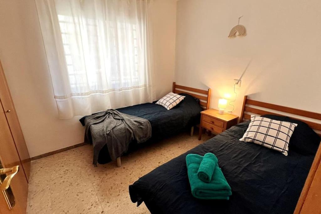 Azul 2 Bedroom Apartment In Salou Tarragona Exterior photo